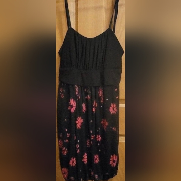Floral Black and Red Mini Dress - Picture 1 of 3